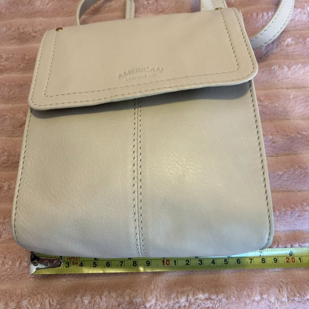 American Leather Crossbody Bag RFID Small Lightweight Travel Purse - Picture 13 of 16